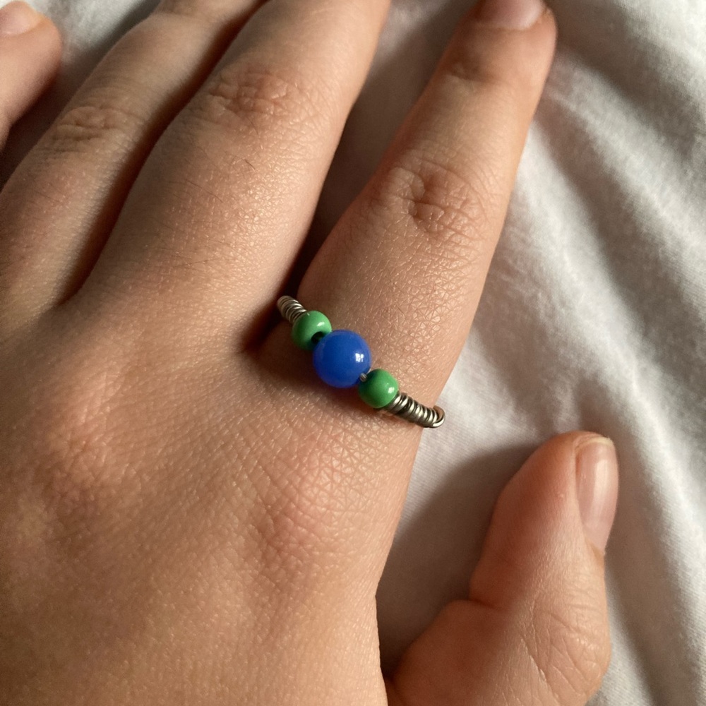 Taylor Swifts debut album inspired ring